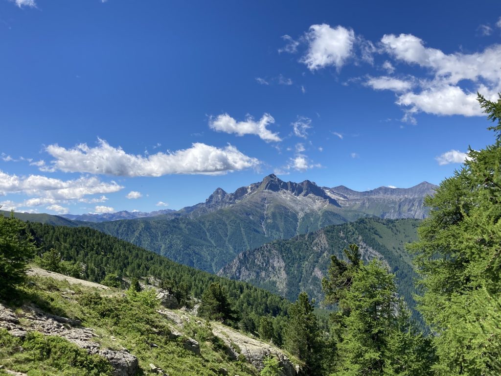 Vista dal sentiero sul Monte Pelvo