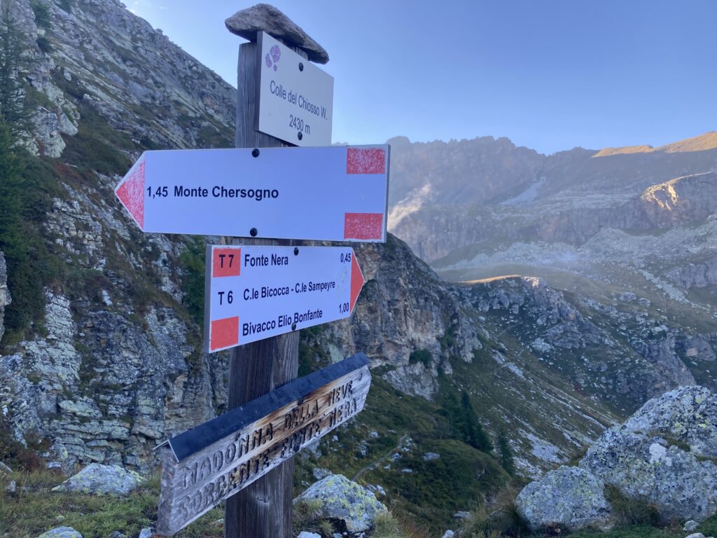 Indicazione verso il Bivacco Bonfante